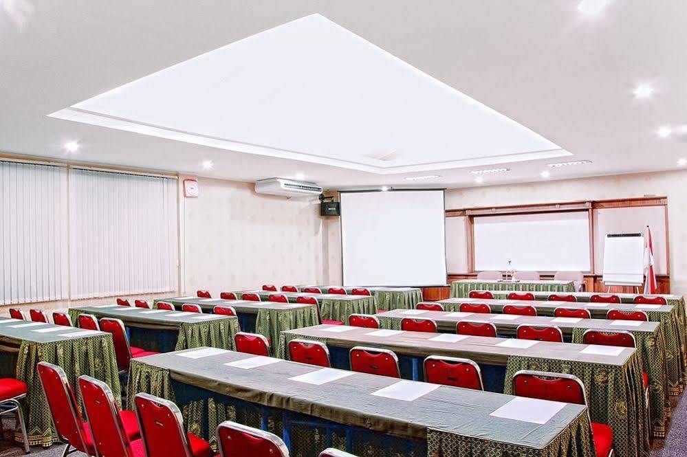 Hotel Anugerah Palembang Ngoại thất bức ảnh